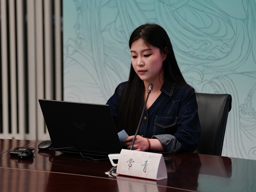 图13 常青博士研究生发言.jpg