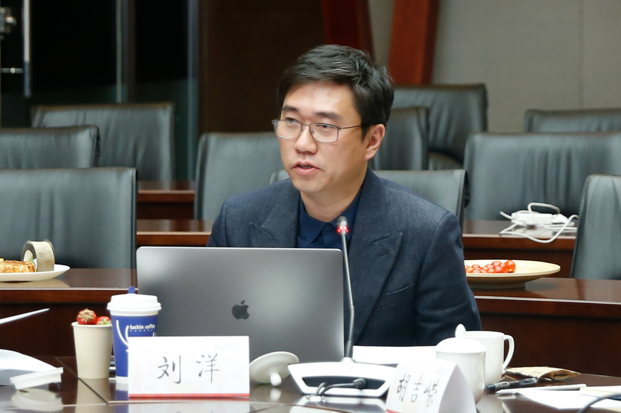 刘洋.jpg