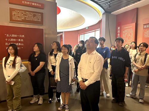 倪书记_副本.jpg