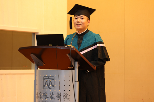 6、吕小龙发言_副本.jpg