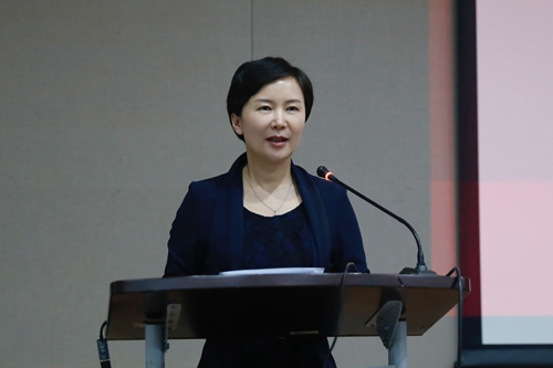 于建波同志传达上级文件精神并做警示教育.jpg