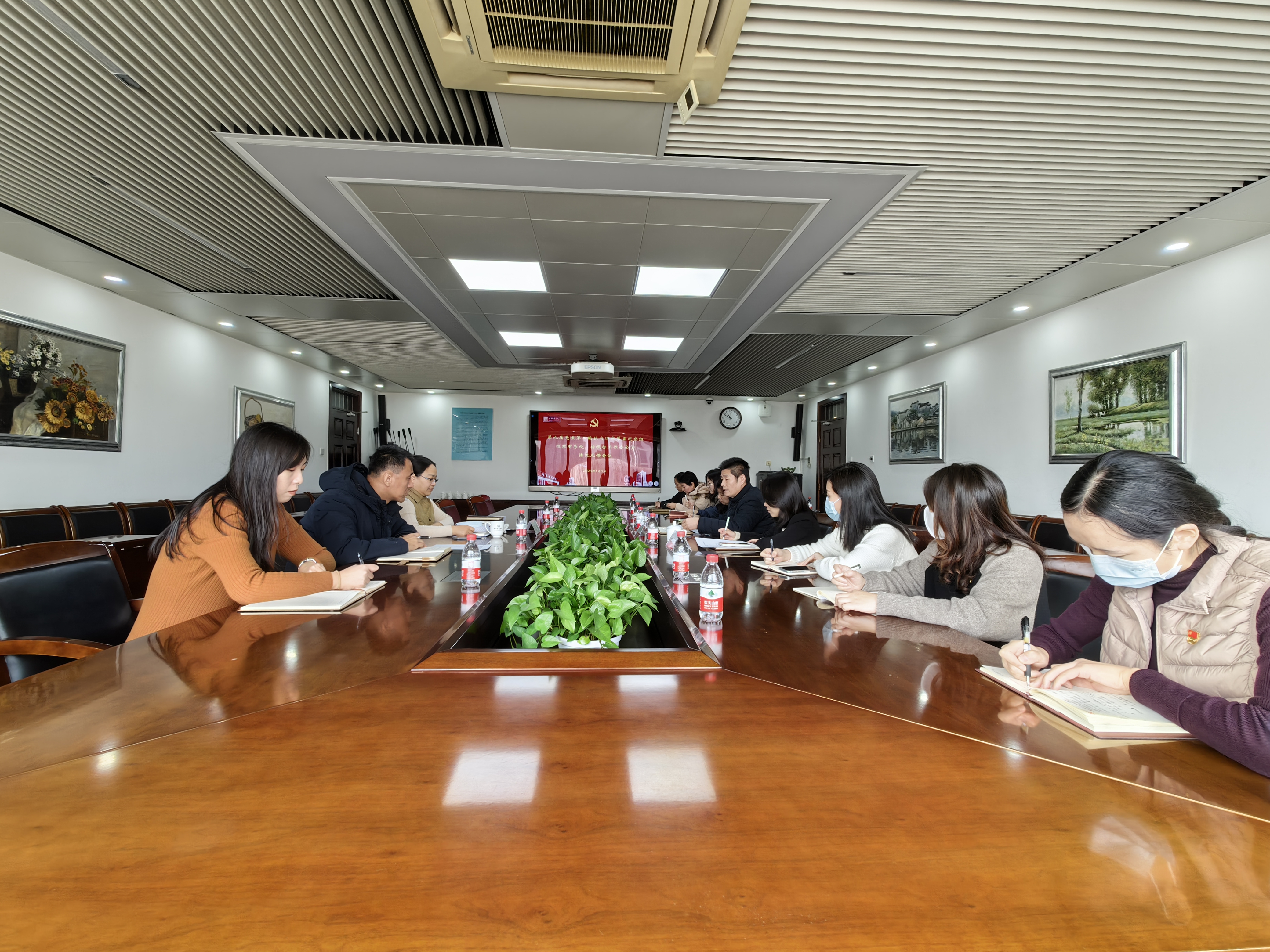 财务.jpg
